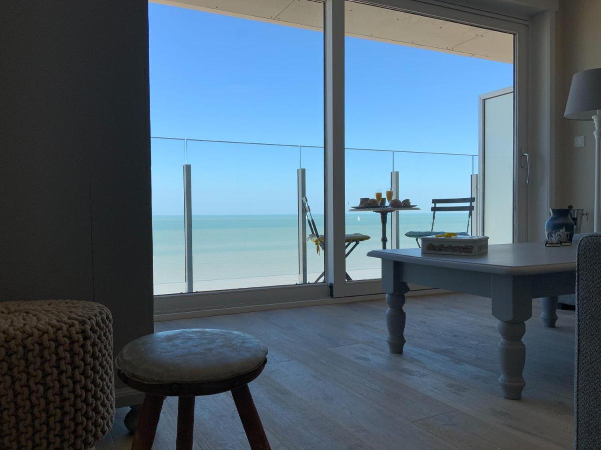 Genieten Van De Vlaamse Kust Met Prachtig Zeezicht De Haan Exterior foto