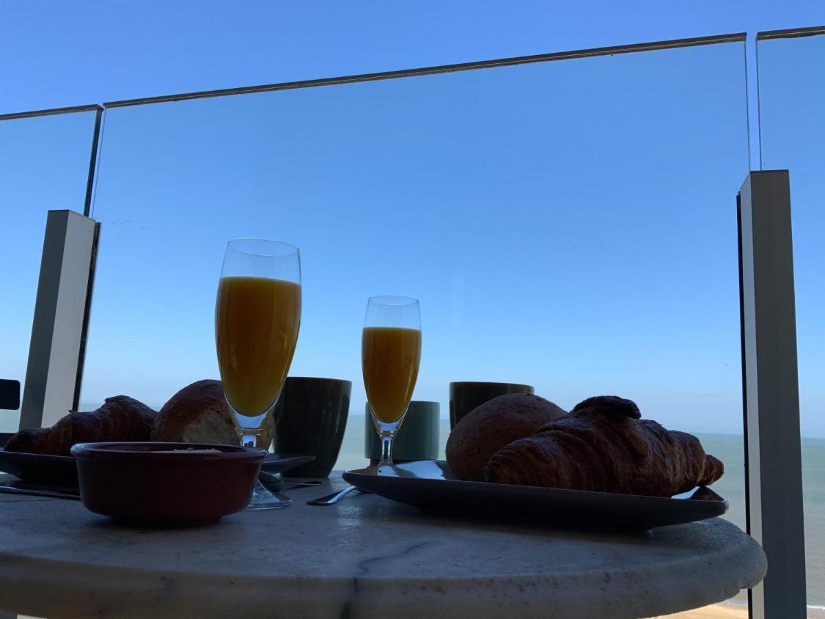 Genieten Van De Vlaamse Kust Met Prachtig Zeezicht De Haan Exterior foto
