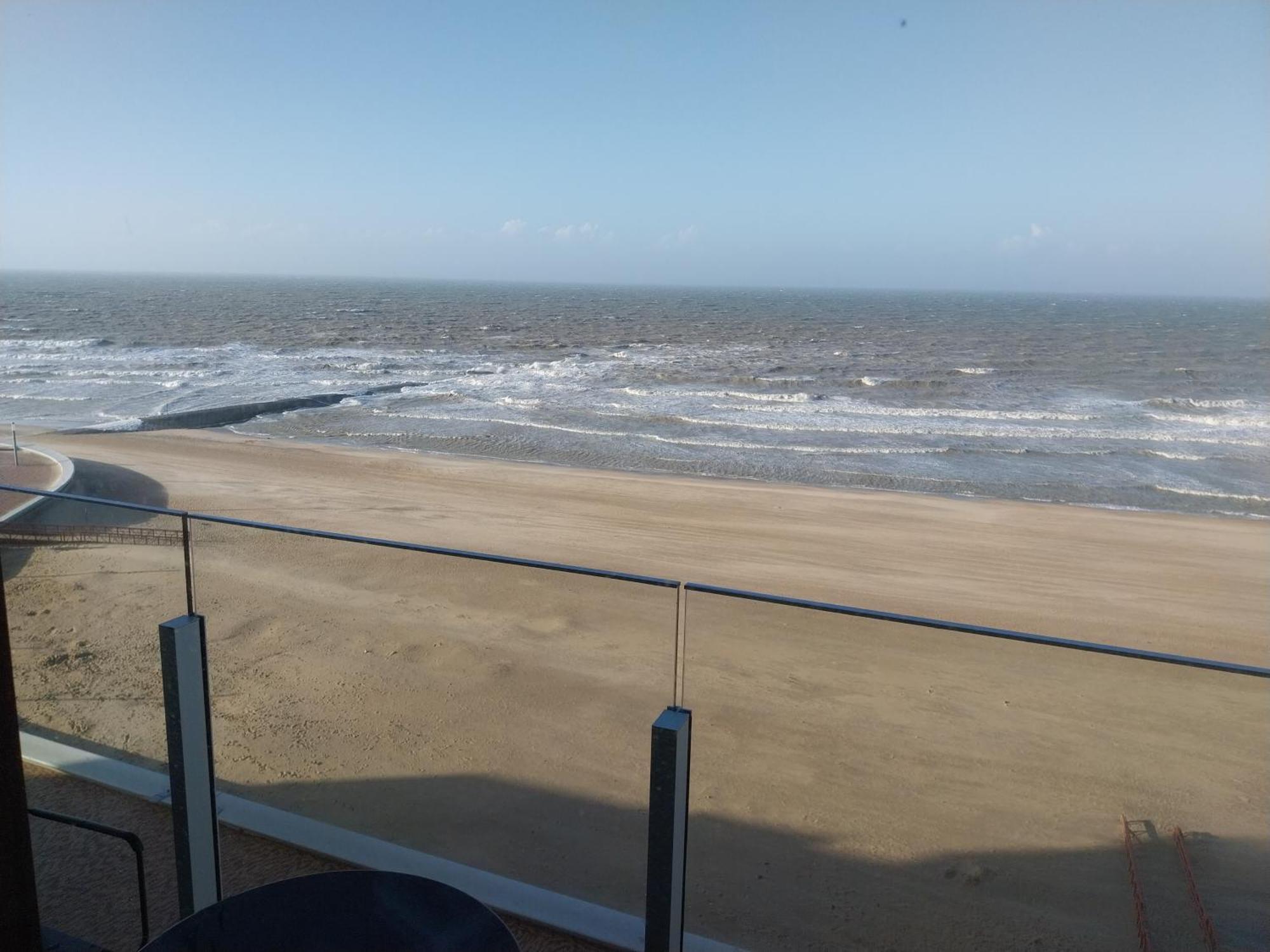 Genieten Van De Vlaamse Kust Met Prachtig Zeezicht De Haan Exterior foto