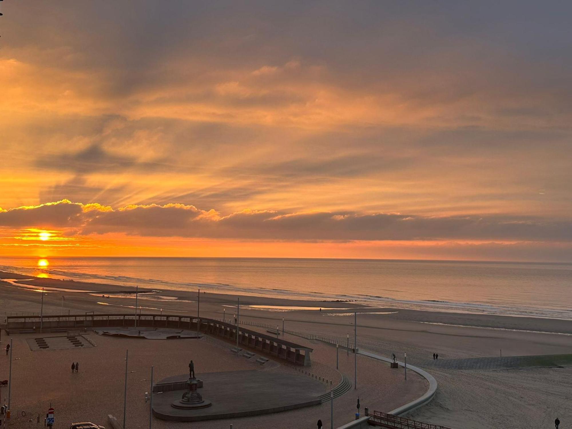 Genieten Van De Vlaamse Kust Met Prachtig Zeezicht De Haan Exterior foto